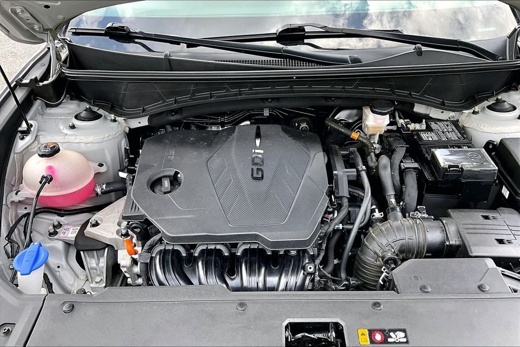 Used 2022 Silver Hyundai SEL image 30