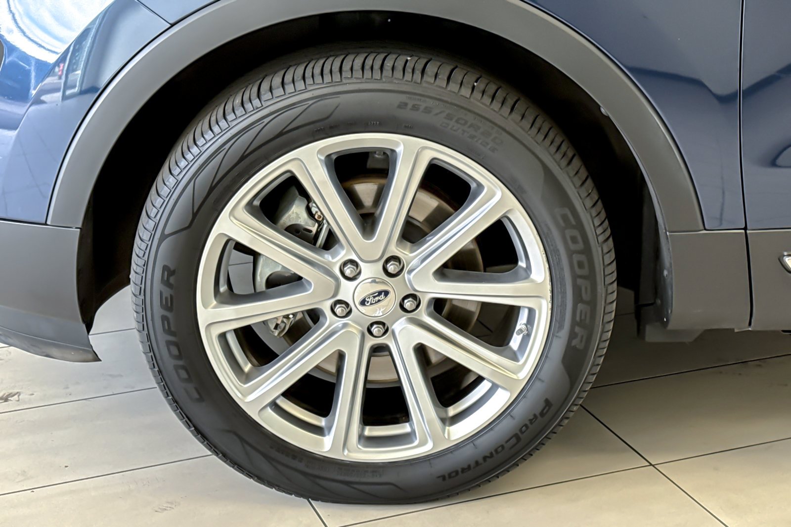Used 2017 Blue Jeans Metallic Ford Limited image 28