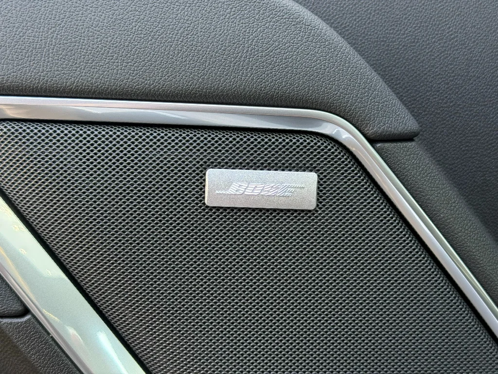 2026 GMC Sierra 1500 SLT - Photo 25