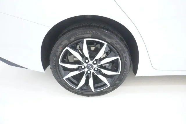Used 2024 Summit White Chevrolet RS image 6