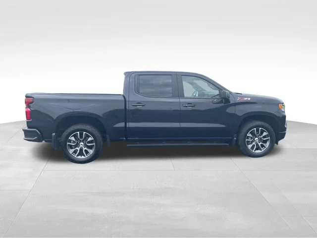 Used 2022 Dark Ash Metallic Chevrolet RST image 7