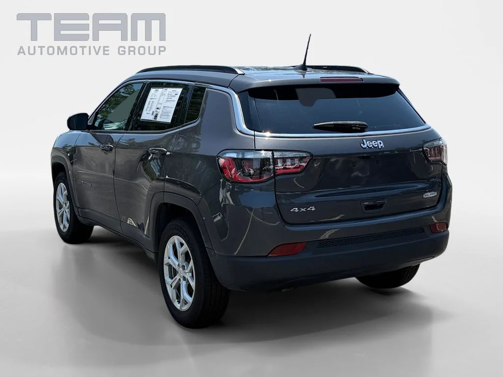 Used 2024 Gray Jeep Latitude image 5