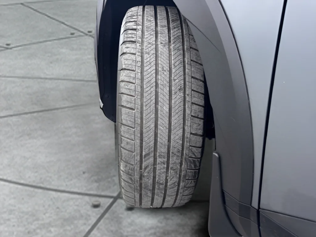 Used 2024 Gray Hyundai SEL image 32