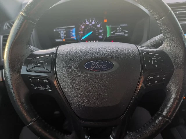 Used 2018 Silver Ford XLT image 9