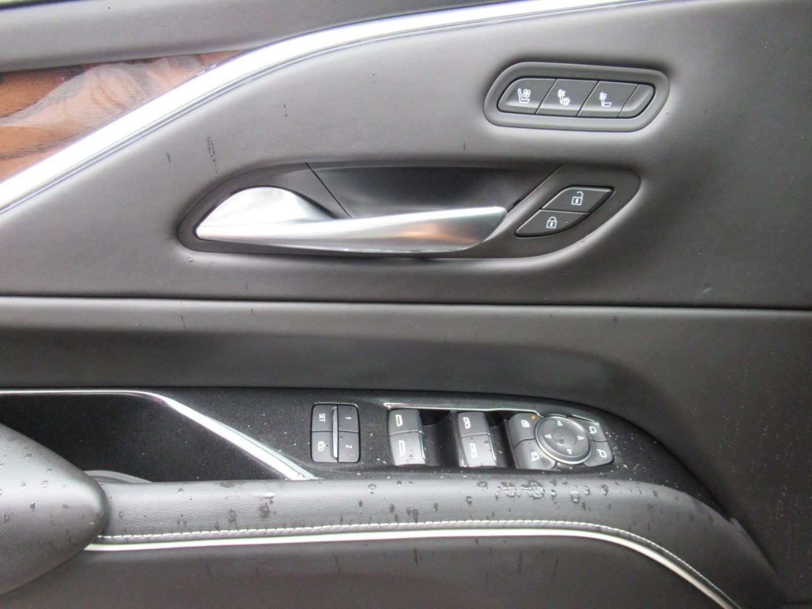 Used 2023 Red Cadillac Sport Platinum image 23
