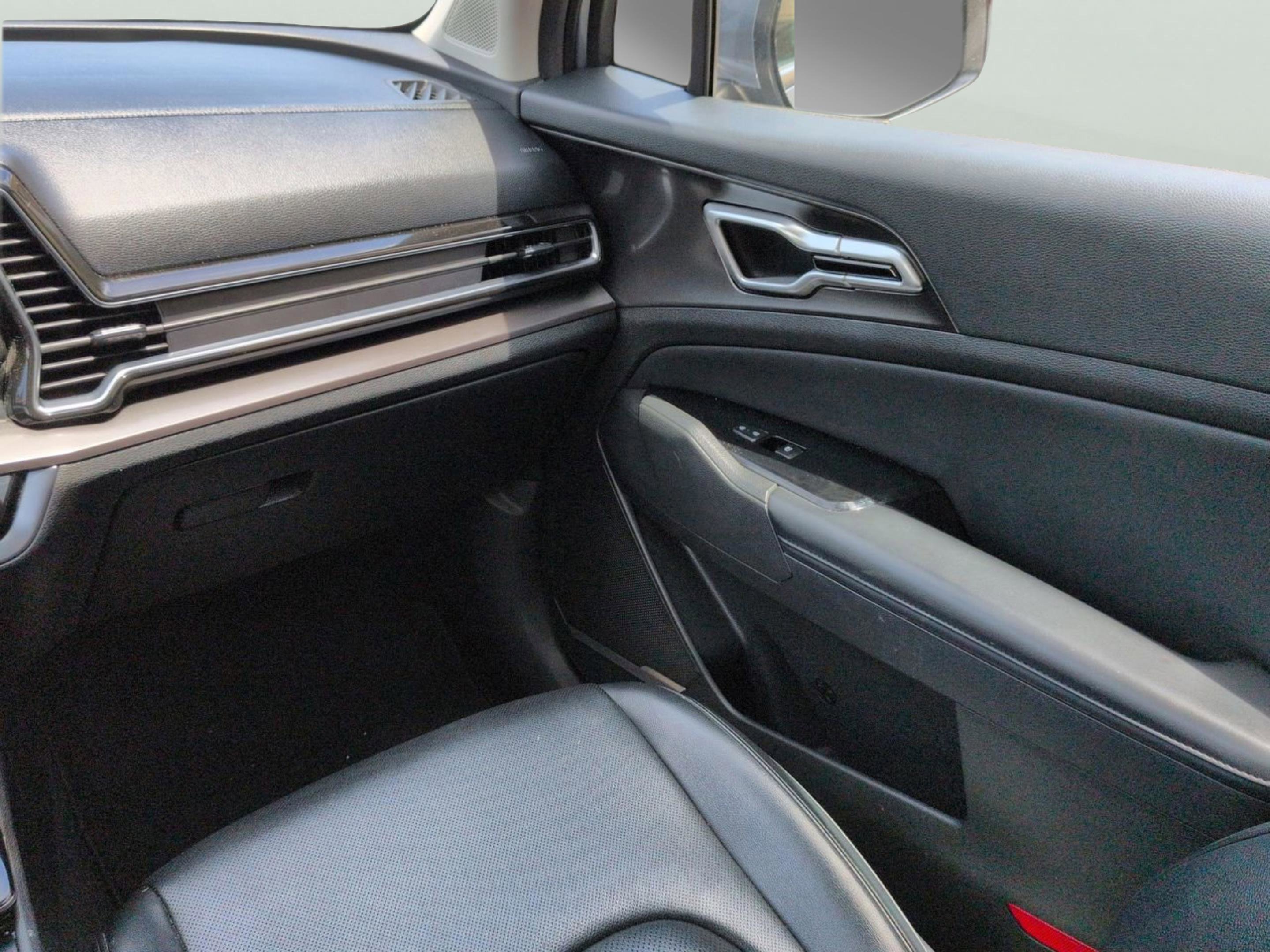 Used 2023 Everlasting Silver Kia EX image 14