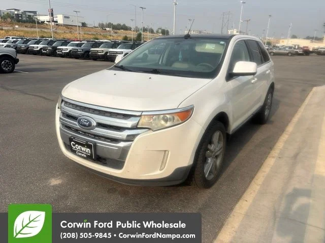Used 2011 White Ford Limited image 1