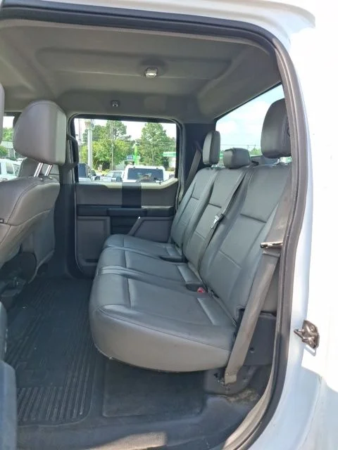 Used 2017 Oxford White Ford XL image 17
