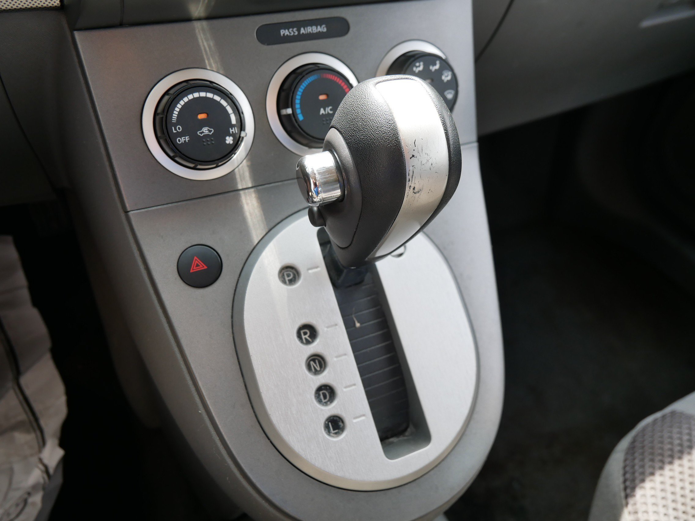Used 2007 Black Nissan  image 23