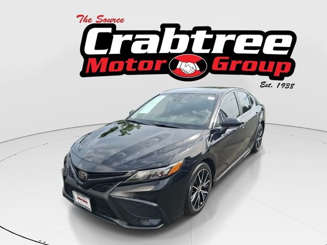 Used 2022 Black Toyota SE image 1