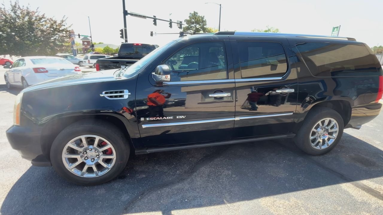 2009 Cadillac Escalade ESV Luxury photo 4