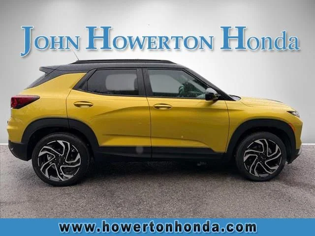 Used 2024 Yellow Chevrolet RS image 3