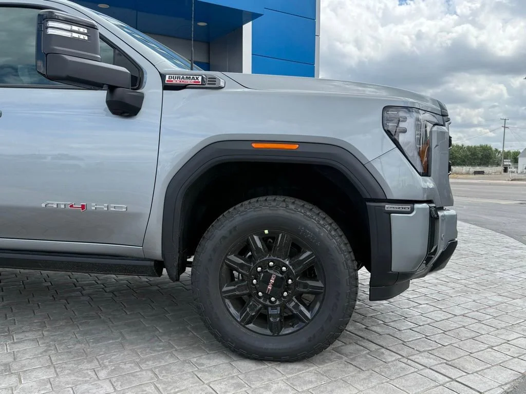 New 2026 Sterling Metallic GMC AT4 image 5