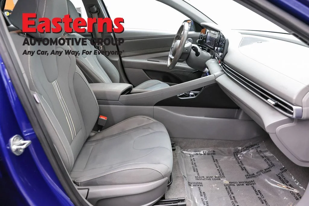 Used 2022 Blue Hyundai SEL image 24