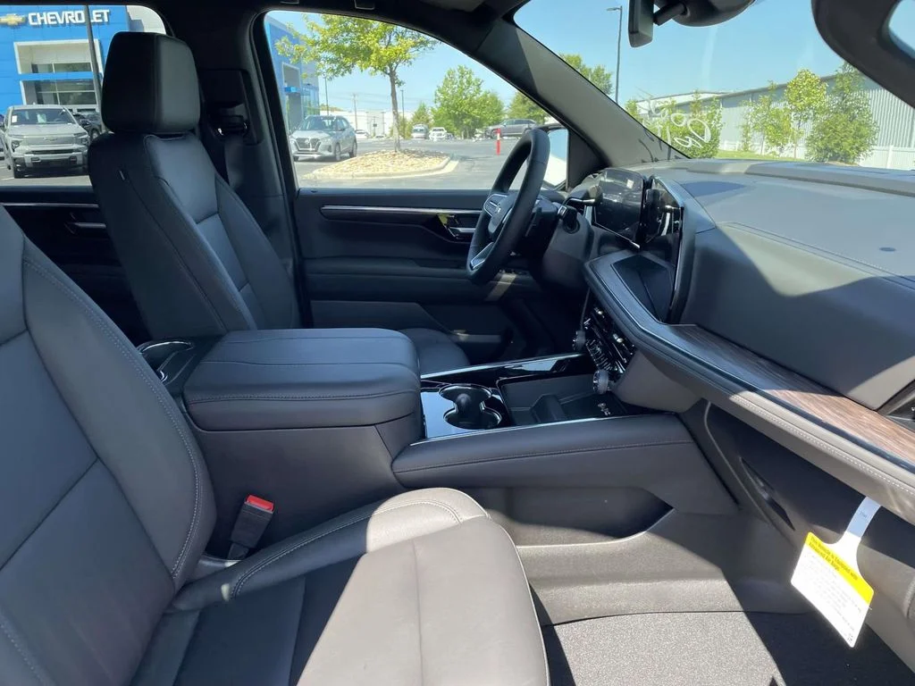 New 2026 Black Chevrolet LT image 9