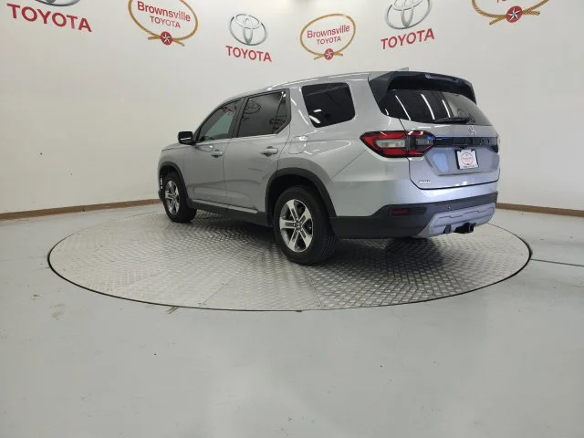 Used 2025  Honda EX-L image 6
