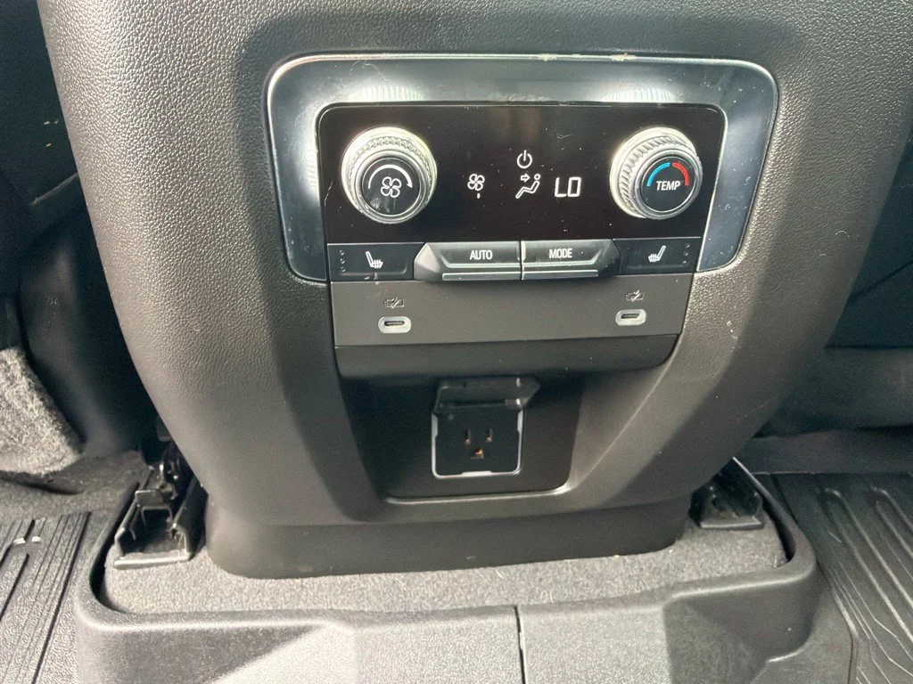 Used 2022 Midnight Blue Metallic GMC Denali image 16