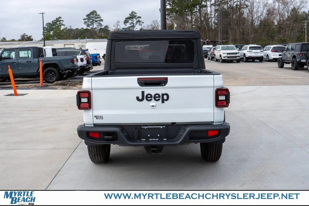 New 2026 Bright White Clear-Coat Exterior Paint Jeep Sport S image 5