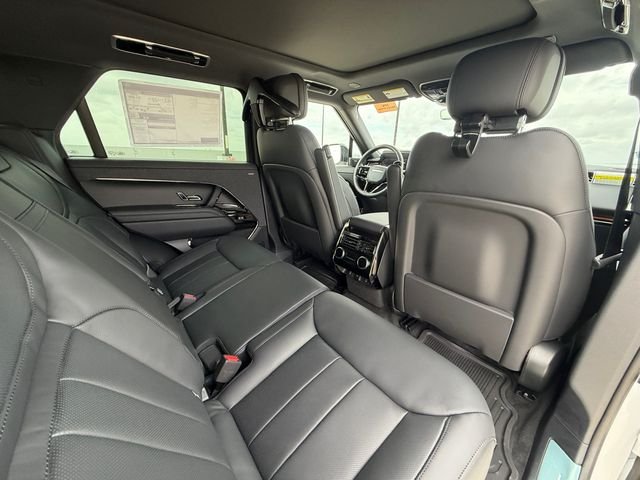 New 2026 Fuji White Land Rover Dynamic SE image 17