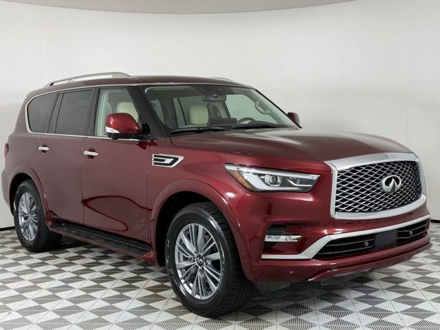 2023 INFINITI QX80 Luxe