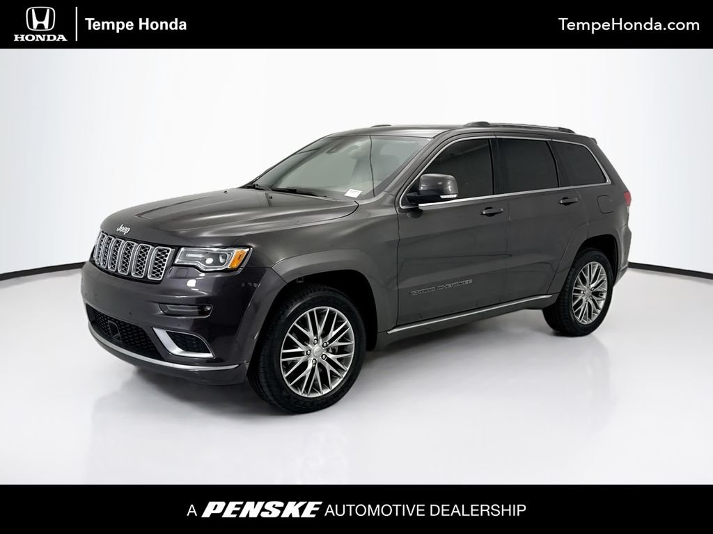 Used 2018 Crystal Metallic Jeep Summit image 1