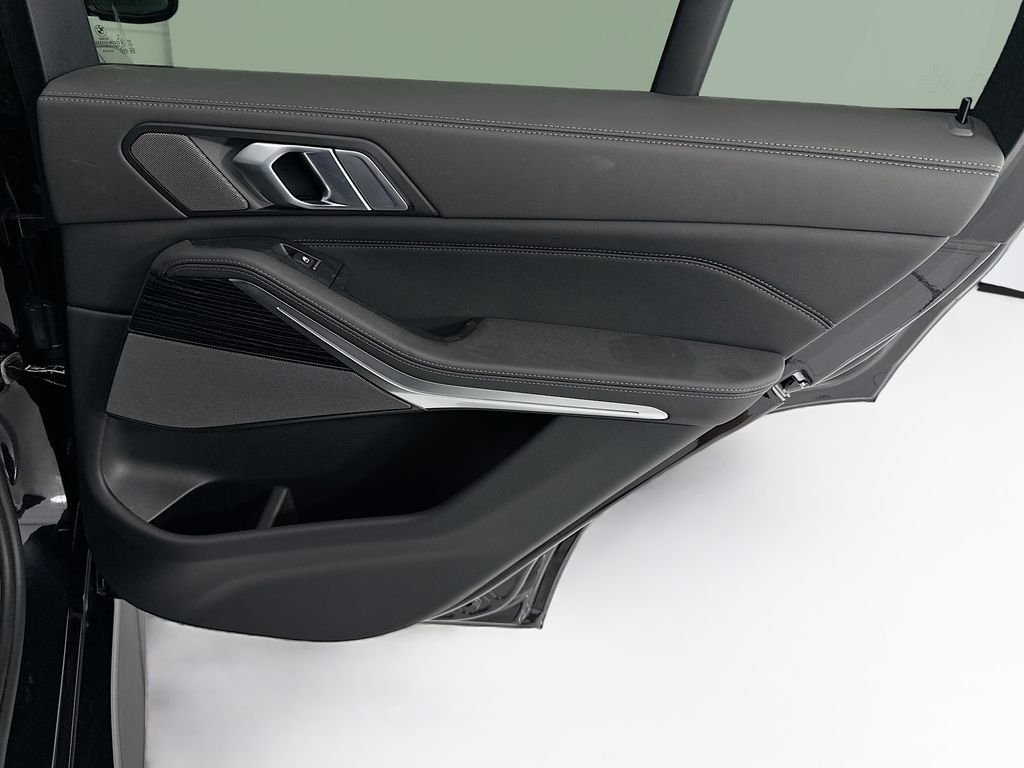 New 2026 Black Sapphire Metallic BMW sDrive40i image 26