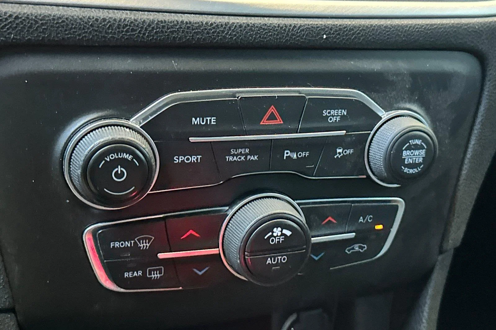 Used 2020 Go Mango Dodge GT image 19