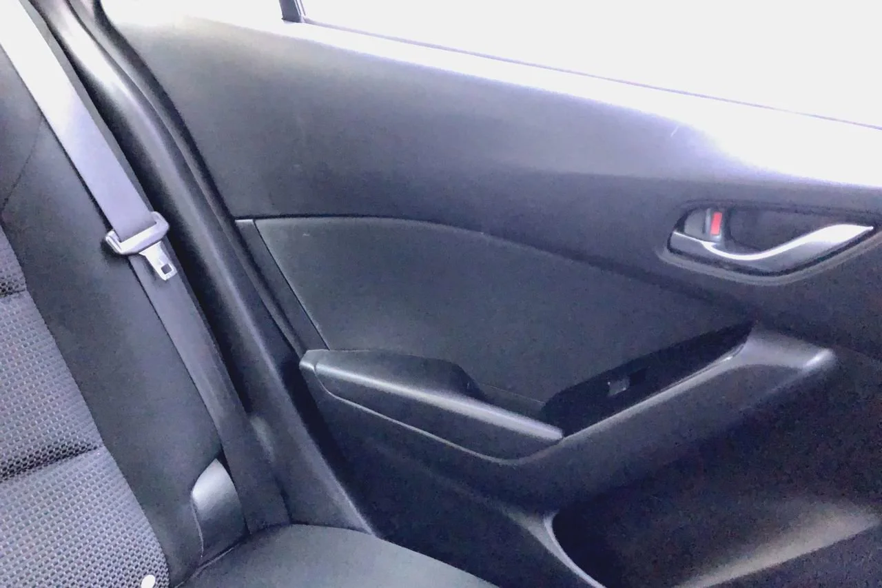 Used 2018 Machine Gray Mazda Sport image 15