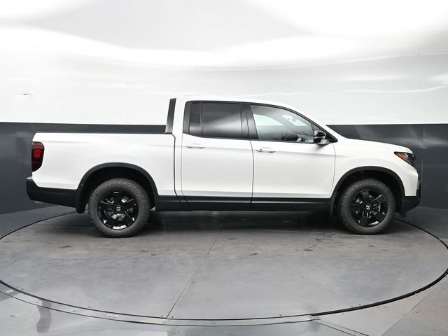 New 2026 Platinum White Pearl Honda Black Edition image 4