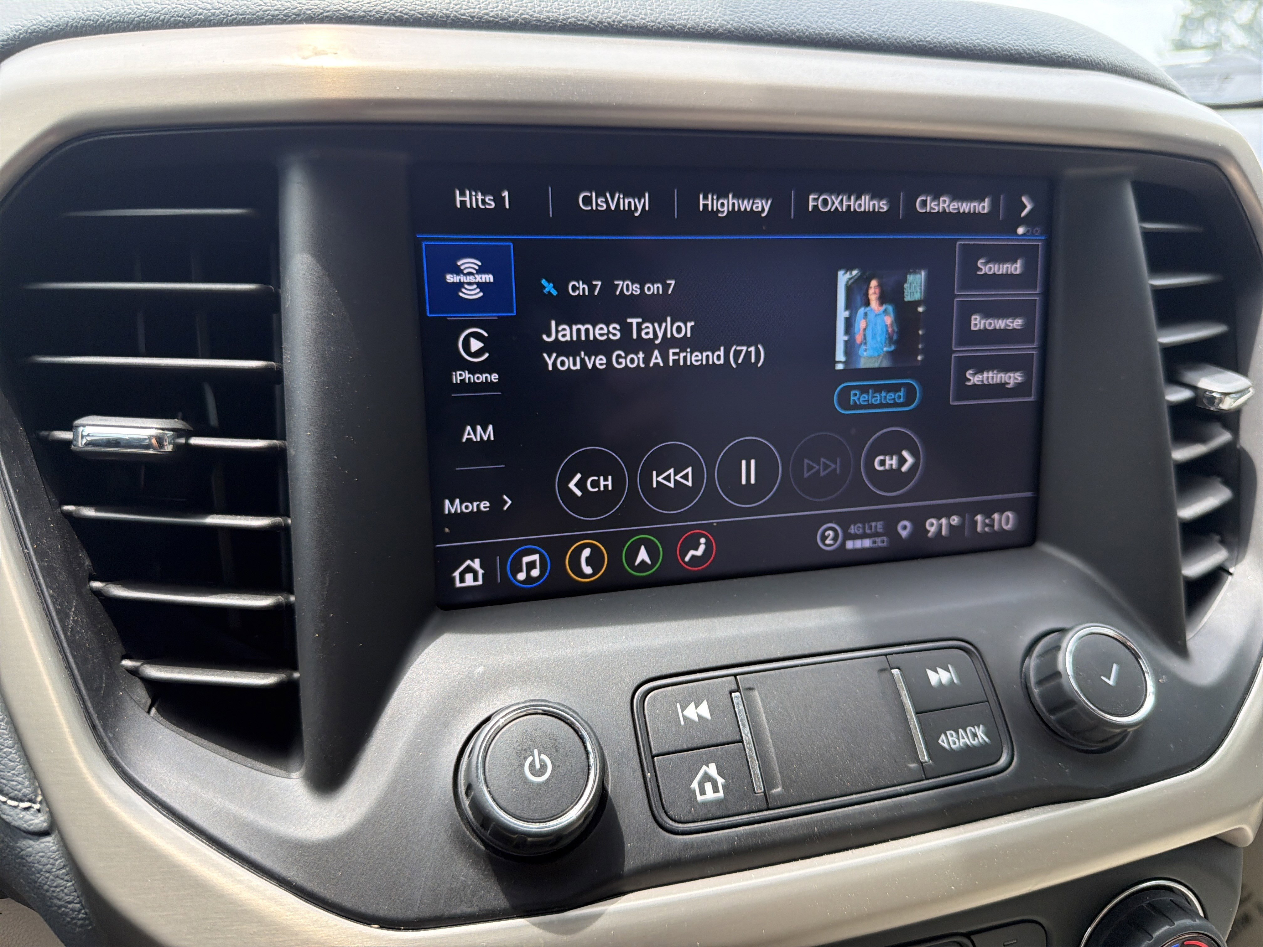 2022 GMC Acadia Denali - Photo 26