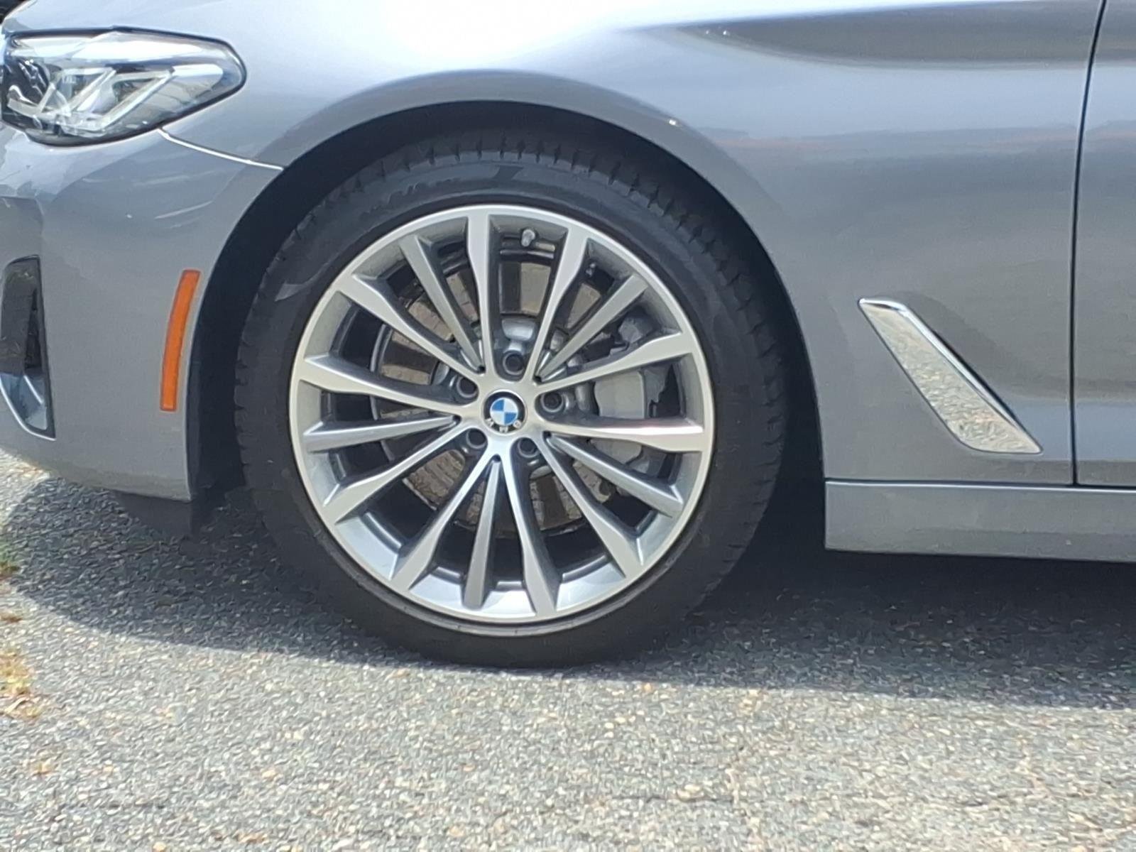 Used 2023 Skyscraper Gray Metallic BMW 530i image 10