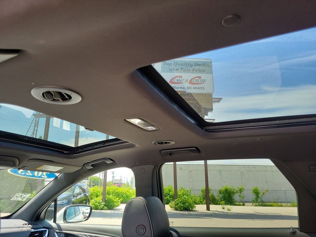 2023 Buick Enclave Avenir - Photo 18