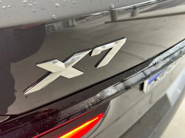 New 2026 Dravit Grey Metallic BMW xDrive40i image 36