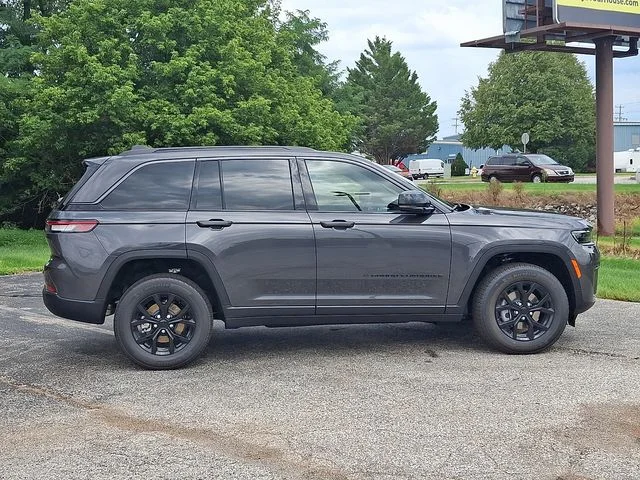 New 2026 Gray Jeep Altitude image 8
