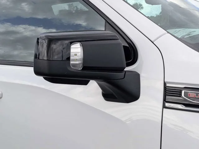 New 2026 Summit White GMC AT4 image 10