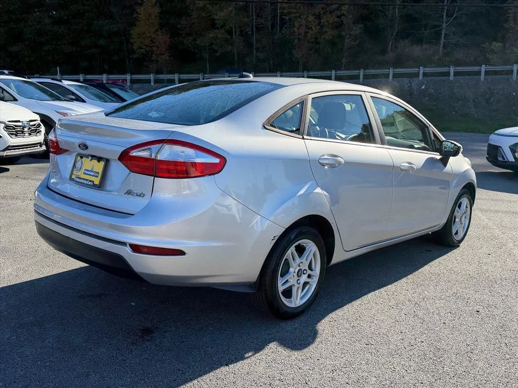 Used 2018 Silver Ford SE image 13