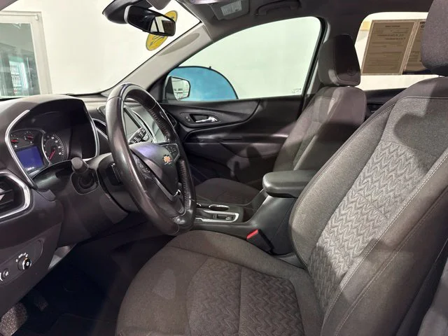 Used 2022 White Chevrolet LT image 18