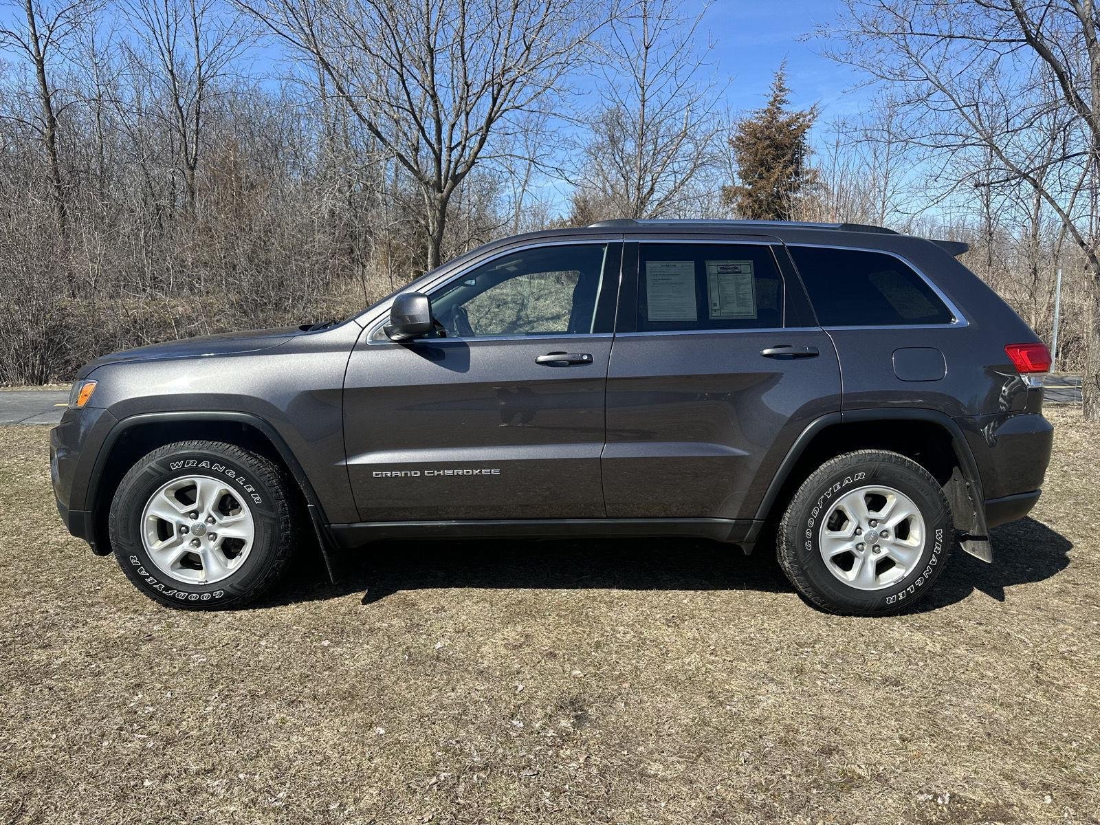 Used 2015 Jeep Grand Cherokee Laredo E with VIN 1C4RJFAG3FC140456 for sale in Waconia, Minnesota