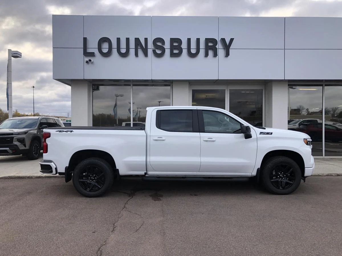 New 2026 White Chevrolet 4WD Crew Cab 157" RST image 2