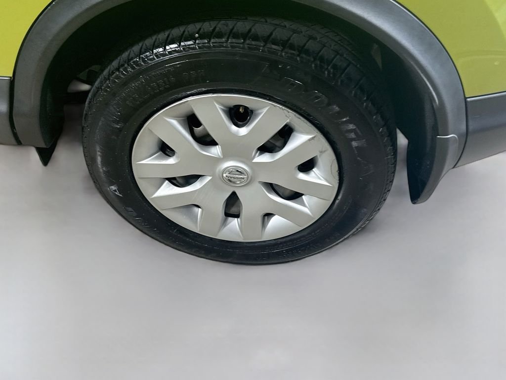 Used 2020 Nitro Lime Metallic Nissan S image 9