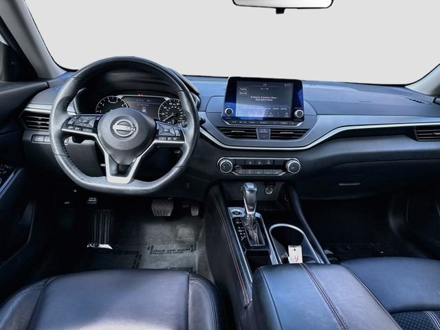 Used 2024 White Nissan 2.5 SR image 21