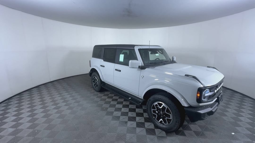 New 2026 Avalanche Gray Ford Outer Banks image 2