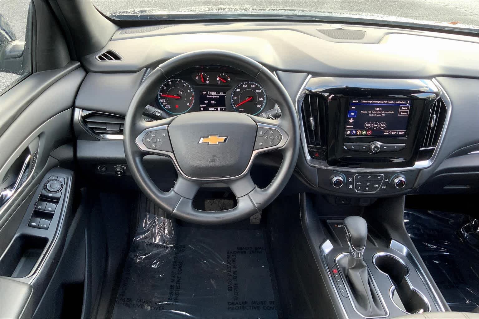 Used 2023 Northsky Blue Metallic Chevrolet LT Cloth image 6