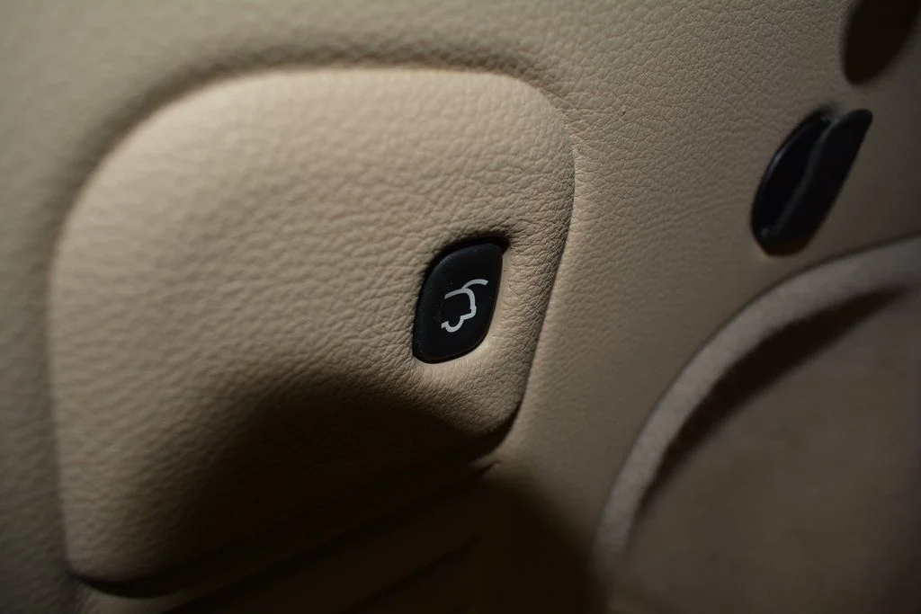 2014 Jeep Grand Cherokee Overland - Photo 24
