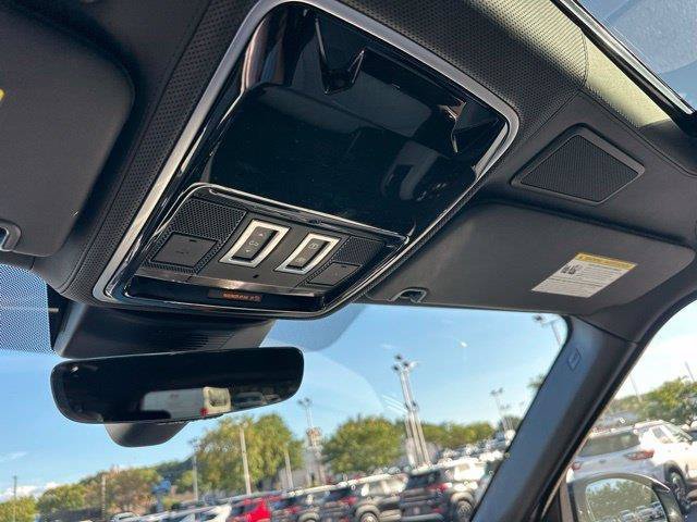 Used 2018 Gray Land Rover SVAutobiography image 15