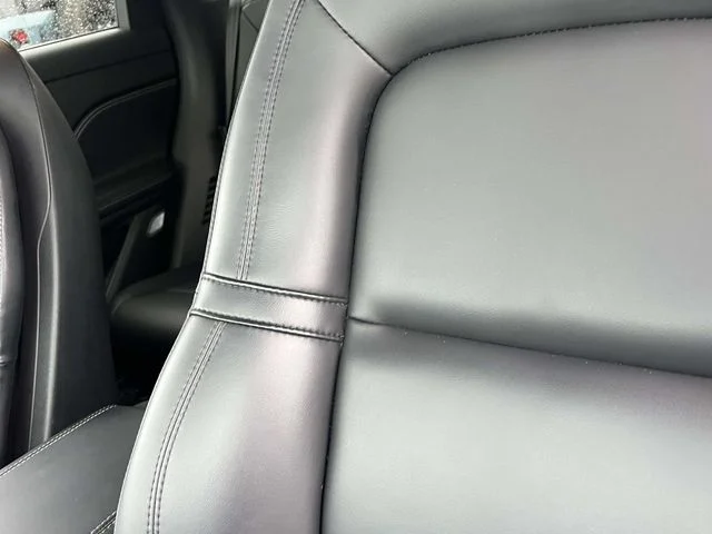 Used 2025 Whisper White Lincoln Premiere image 19