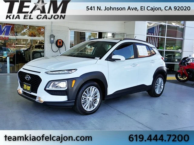 Used 2018 White Hyundai SEL image 5