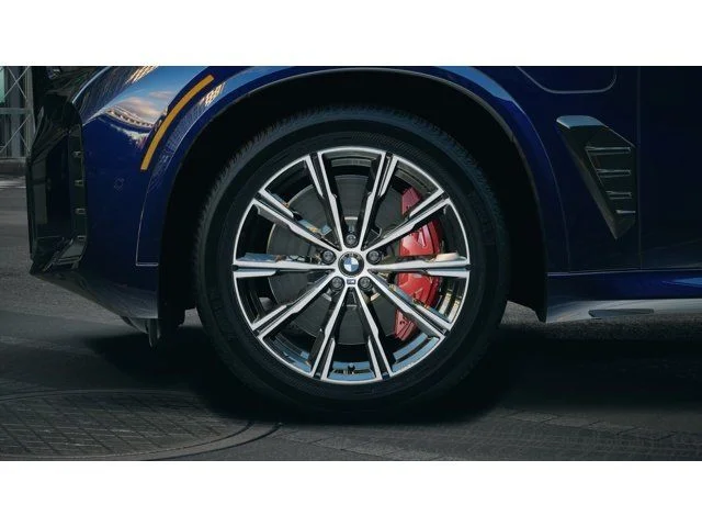 New 2026 Tanzanite Blue II Metallic BMW xDrive50e image 7