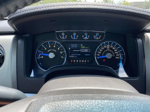 Used 2014 Silver Ford Lariat image 16
