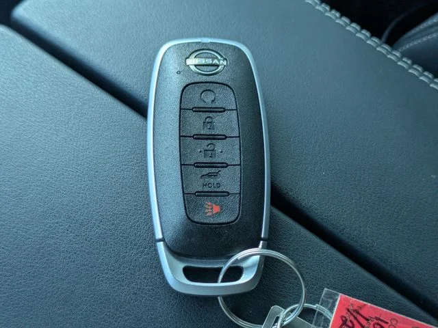 Used 2025 Gold Nissan Platinum image 32